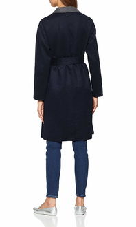 伯柔新款雙面尼羊絨大衣 探索三折左右拿貨渠道與品牌合作策略